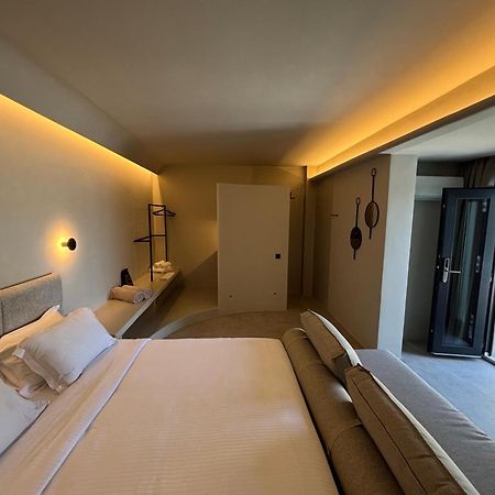 Black Diamond Suites (Adults Only) Акротірі Екстер'єр фото